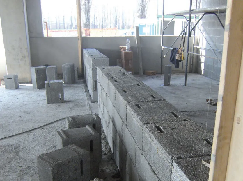 SMARTBLOCK wall with openings